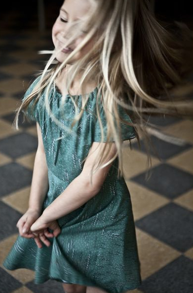 Atelier Assemble,茄子,儿童摄影,杂志